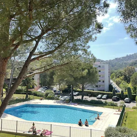 Avec Terrasse, Piscine Et Parking Prive A Mandelieu-la-napoule, Proche Commerces - Fr-1-609-62 Apartment